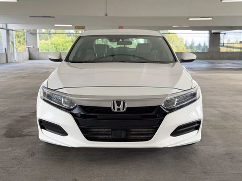 Used 2018 Honda Accord LX image 2