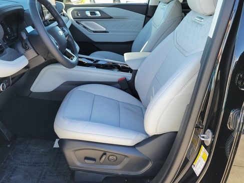 New 2026 Ford Explorer Platinum w/ LUX Leather Package image 6