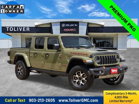 Used 2025 Jeep Gladiator Mojave w/ Convenience Group AWD/4WD image 1