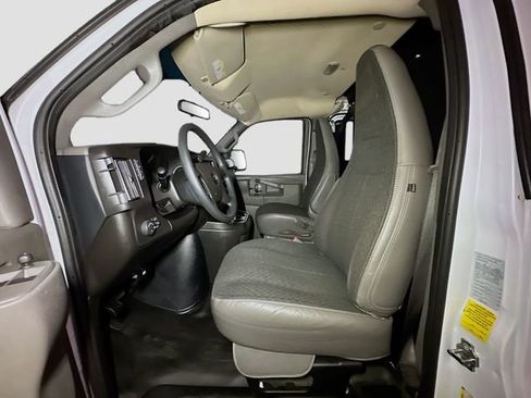 Used 2024 Chevrolet Express 2500 w/ Driver Convenience Package image 18