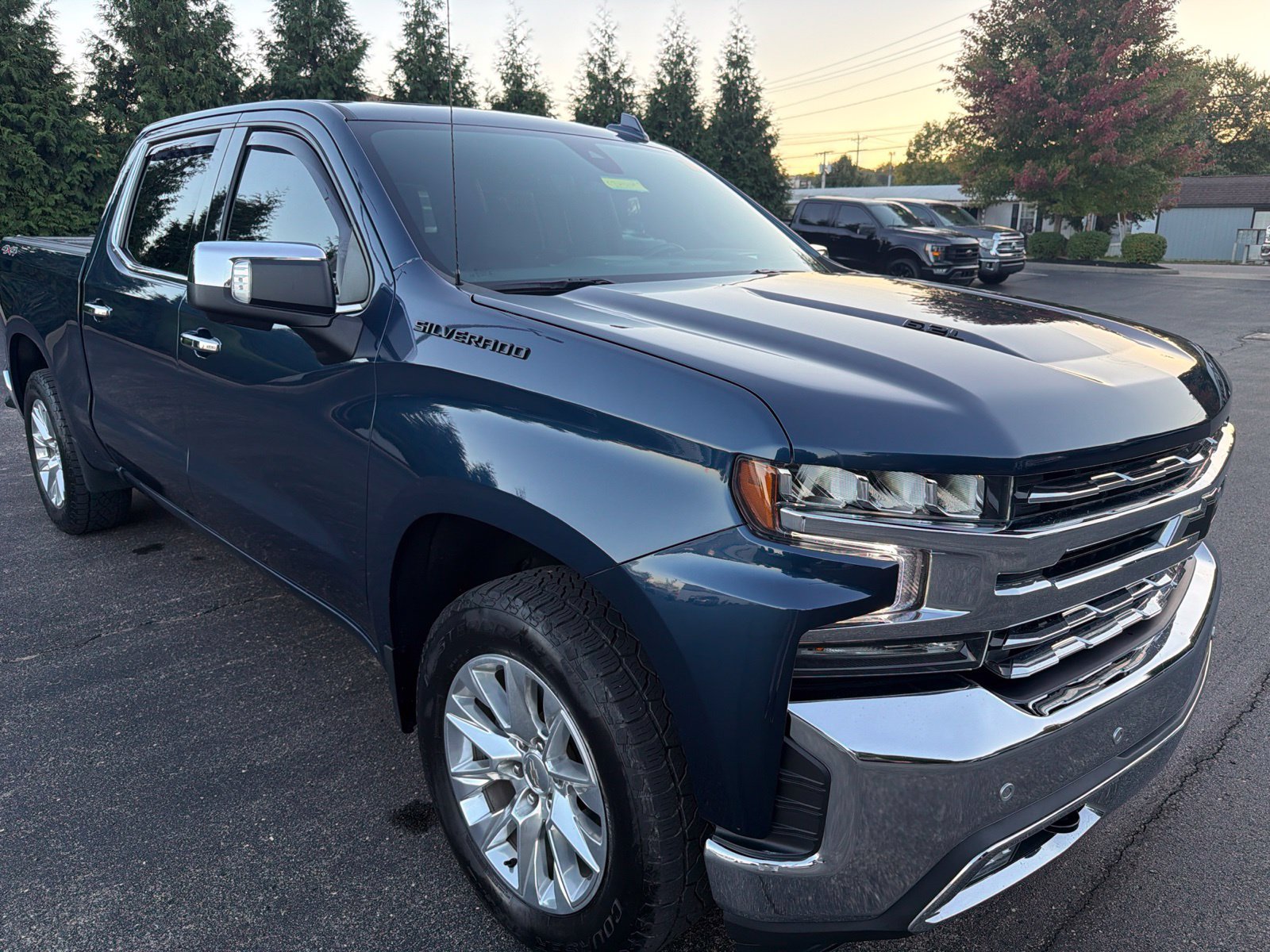 Used 2021 Chevrolet Silverado 1500 LTZ w/ Technology Package AWD/4WD image 7
