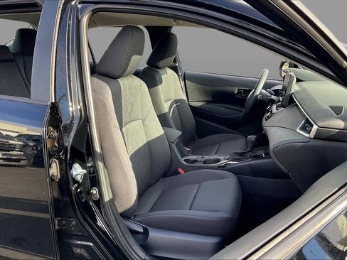 Used 2024 Toyota Corolla LE image 8