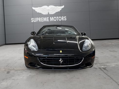 Used 2010 Ferrari California RWD image 8