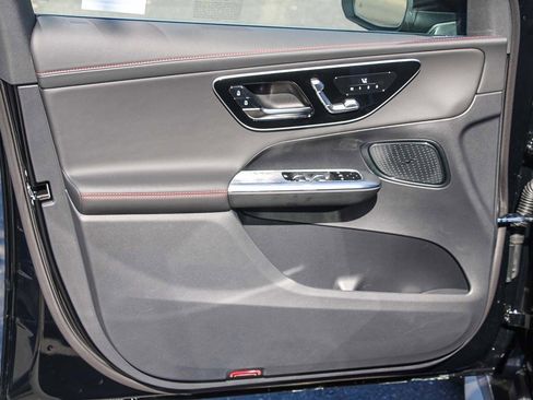 New 2026 Mercedes-Benz GLC 43 AMG 4MATIC Coupe image 19