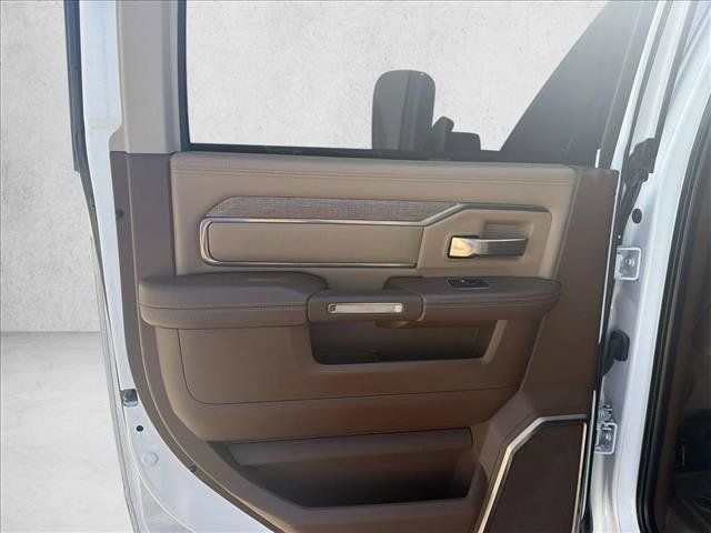 Used 2020 RAM 2500 Limited AWD/4WD image 17