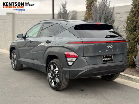 Used 2025 Hyundai Kona SEL image 6