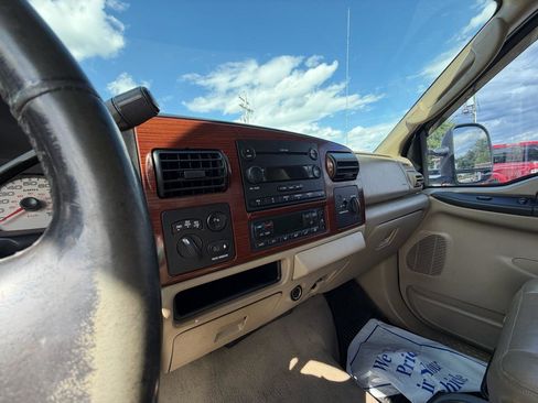 Used 2005 Ford F250 Lariat AWD/4WD image 20