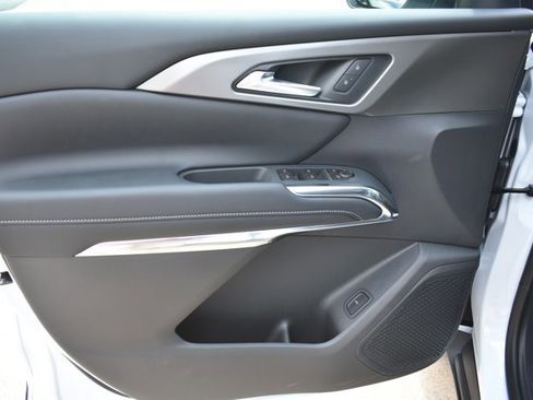 New 2026 Chevrolet Traverse LT w/ Midnight/Sport Edition FWD image 11