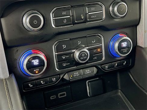 Used 2023 GMC Yukon SLT w/ SLT Premium Package image 20