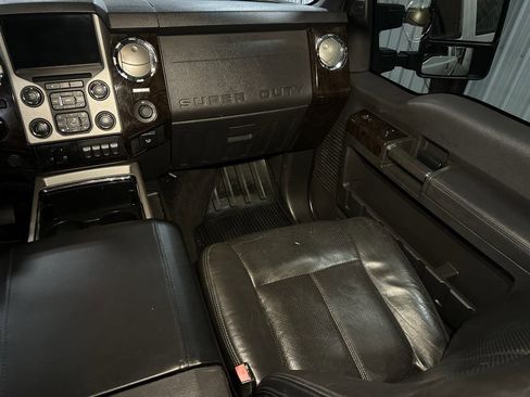 Used 2015 Ford F250 Platinum w/ FX4 Off-Road Package image 9