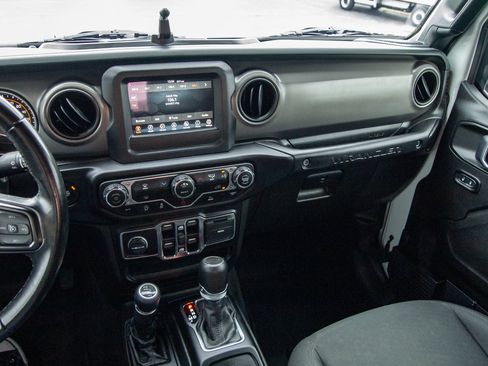 Used 2022 Jeep Wrangler Unlimited Sport AWD/4WD image 15