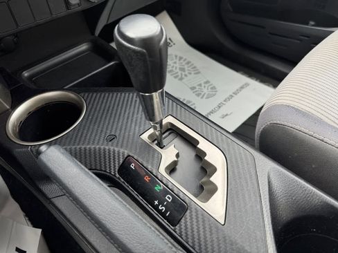 Used 2013 Toyota RAV4 XLE image 6