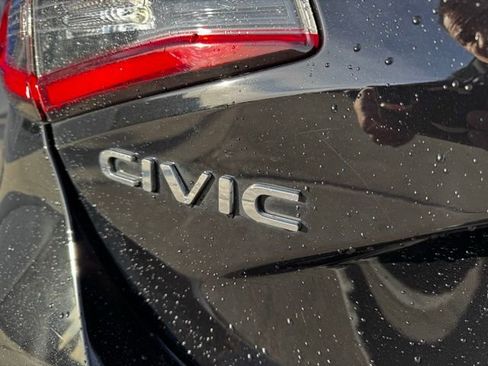 Used 2022 Honda Civic Sport image 7