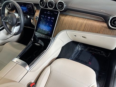 Certified 2024 Mercedes-Benz GLC 300 4MATIC image 28