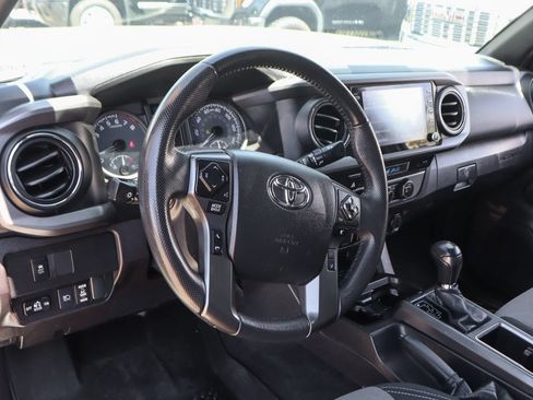 Used 2023 Toyota Tacoma TRD Off-Road AWD/4WD image 18