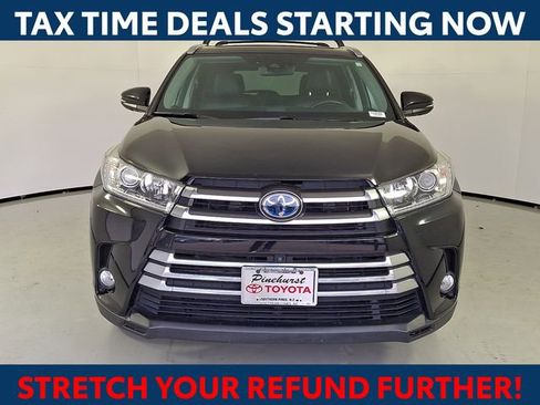 Certified 2018 Toyota Highlander Limited Platinum image 3