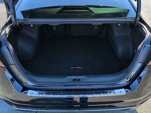 Used 2022 Nissan Altima 2.5 SR w/ Midnight Edition Package image 29