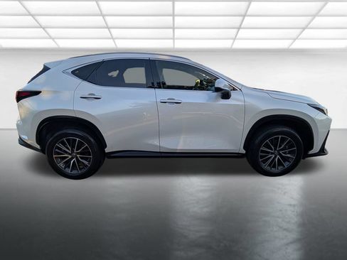 Used 2022 Lexus NX 250 FWD w/ Towing Package (2000 Lbs) image 28