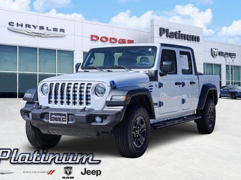 Used 2020 Jeep Gladiator Sport AWD/4WD image 2
