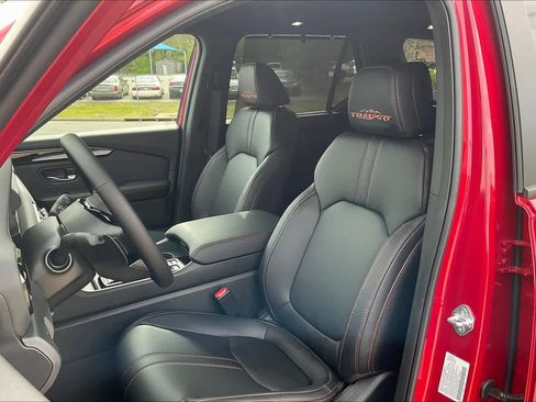 New 2025 Honda Pilot TrailSport image 9