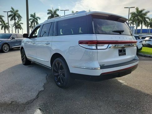 Certified 2024 Lincoln Navigator L Reserve AWD/4WD image 4