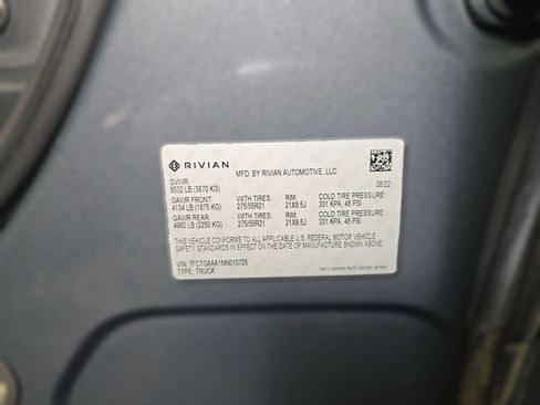 Used 2022 Rivian R1T Adventure AWD/4WD image 14