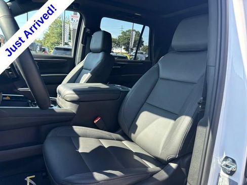Used 2026 Chevrolet Tahoe Z71 w/ Comfort Package AWD/4WD image 9