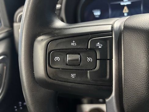 Used 2023 GMC Yukon SLT AWD/4WD image 13