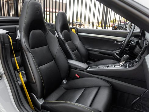 Certified 2019 Porsche 911 Turbo S image 37