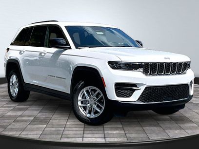 New 2026 Jeep Grand Cherokee Laredo