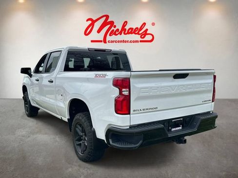 Used 2020 Chevrolet Silverado 1500 Custom Trail Boss w/ Custom Convenience Package AWD/4WD image 4