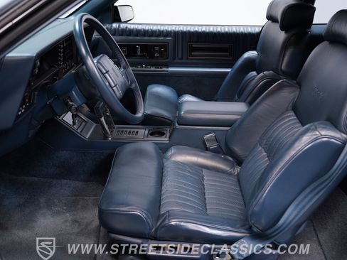 Used 1989 Oldsmobile Toronado Trofeo FWD image 30