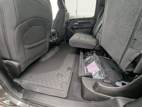 New 2026 RAM 1500 4x4 Crew Cab image 18