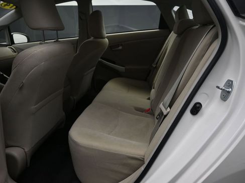 Used 2014 Toyota Prius Two FWD image 19