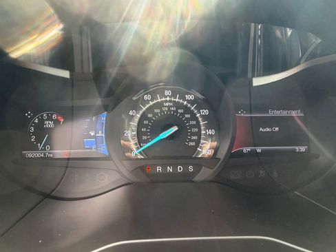 Used 2017 Ford Edge SEL w/ Equipment Group 201A FWD image 22