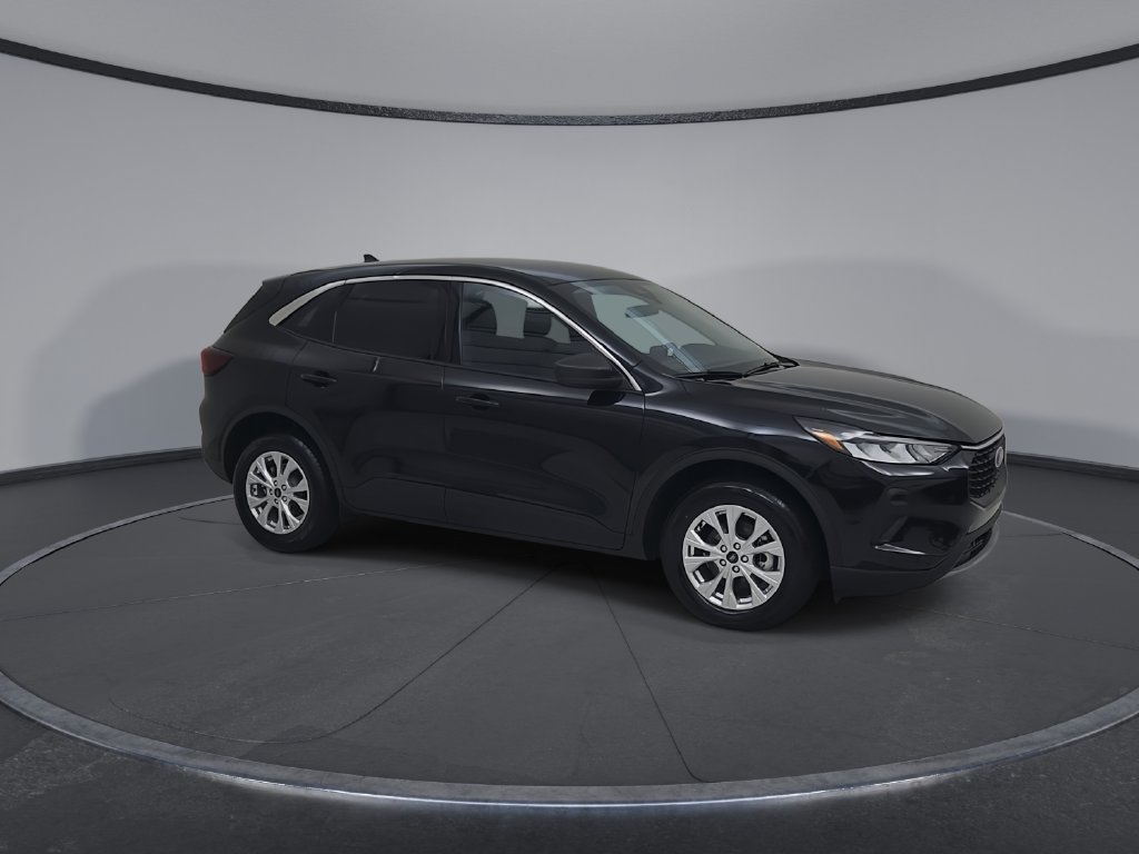Used 2024 Ford Escape Active AWD/4WD image 2