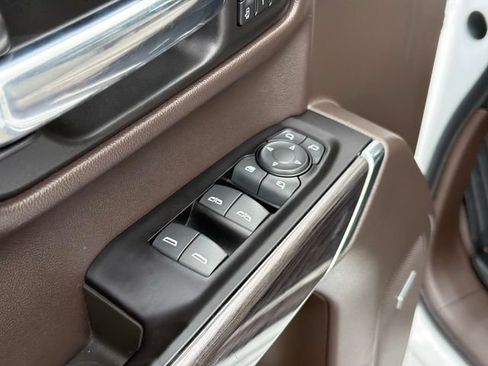 Used 2019 Chevrolet Silverado 1500 LTZ w/ LTZ Premium Package AWD/4WD image 20