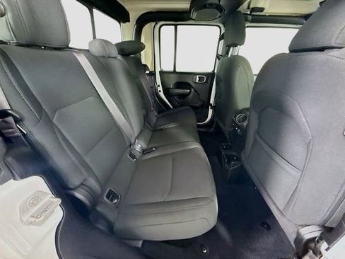 Used 2023 Jeep Gladiator Sport image 25