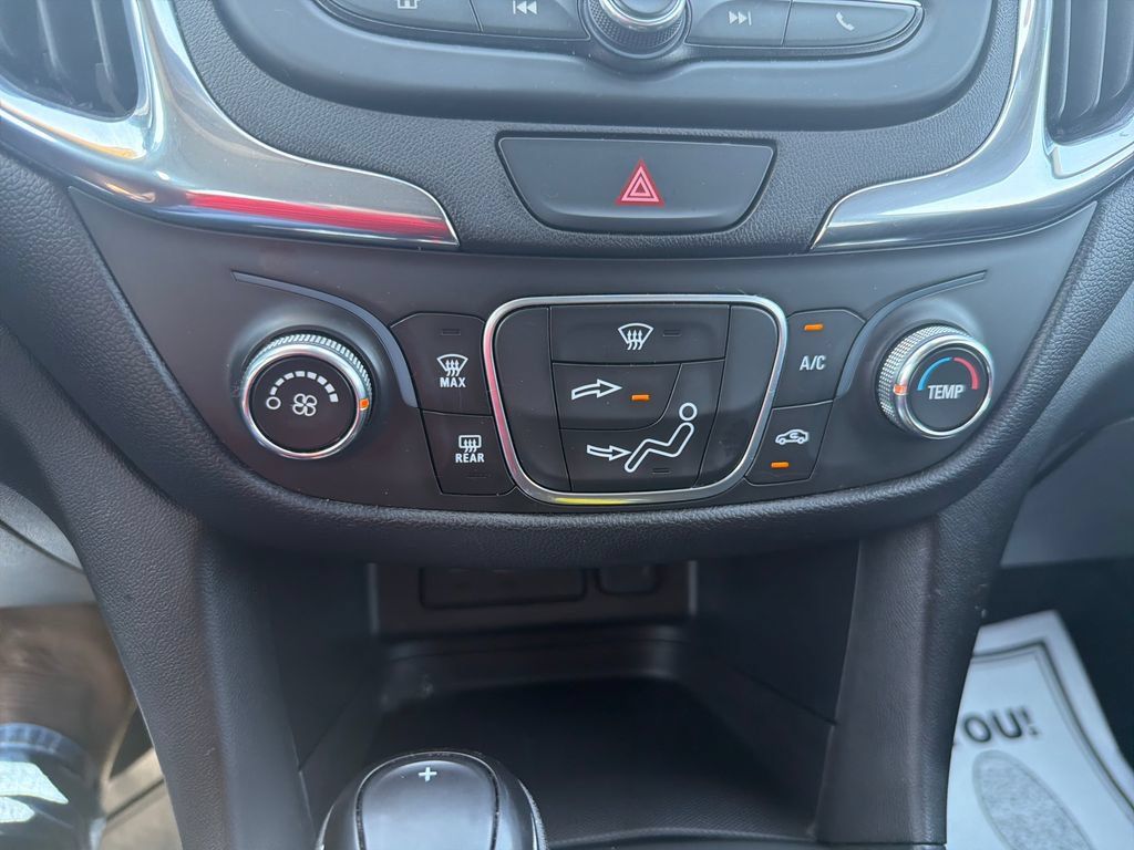 Used 2020 Chevrolet Equinox LT FWD image 10