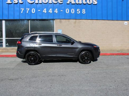 Used 2015 Jeep Cherokee Latitude w/ Comfort/Convenience Group FWD image 29