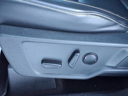 Used 2025 Ford Bronco Badlands image 12