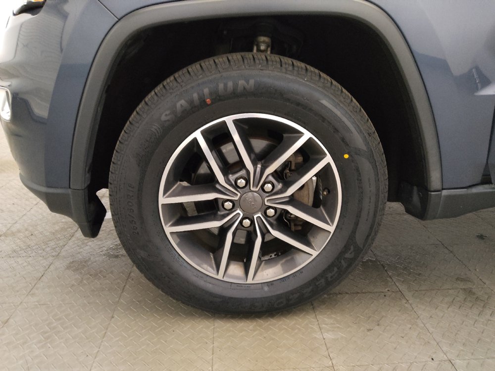 Used 2019 Jeep Grand Cherokee Limited AWD/4WD image 31