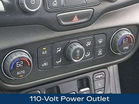 Used 2020 GMC Terrain SLE w/ Driver Convenience Package AWD/4WD image 14