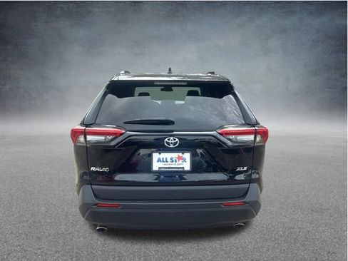 Used 2024 Toyota RAV4 XLE FWD image 9