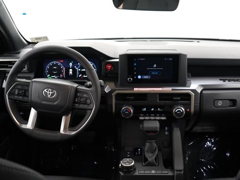 Used 2026 Toyota Tacoma TRD Off-Road AWD/4WD image 18