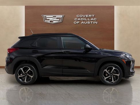 Used 2021 Chevrolet TrailBlazer RS w/ Technology Package image 5