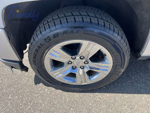Certified 2018 Chevrolet Silverado 1500 Custom w/ Custom Value Package AWD/4WD image 4