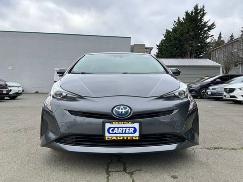 Used 2017 Toyota Prius Two image 3