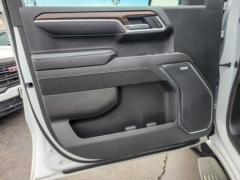 Certified 2023 GMC Sierra 1500 Elevation w/ Elevation Premium Package image 16