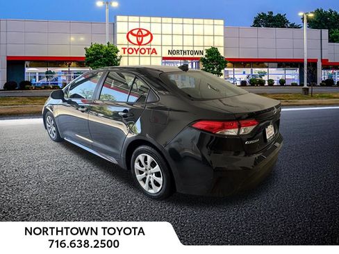 Used 2024 Toyota Corolla LE FWD image 3